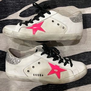 ✨Golden Goose superstar low-tops - white with silver heel & pink star detail✨